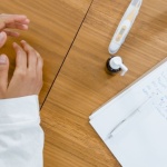 Hand-Fuß-Mund-Krankheit: Symptome, Ursachen und Behandlungsmöglichkeiten